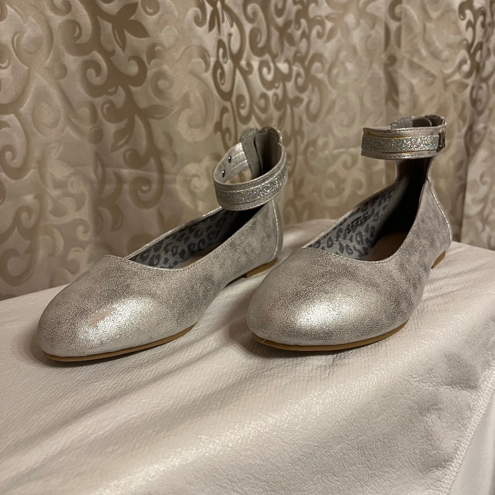 Girls dress shoes